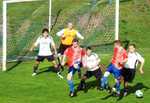 Ze zápasu Dynamo Nelahozeve - SK Mšeno